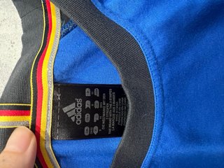 Camiseta Adidas Azul y Negra deutchland