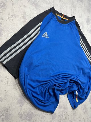 Camiseta Adidas Azul y Negra deutchland