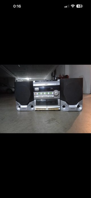 Radiocasete Philips Negro y Plateado