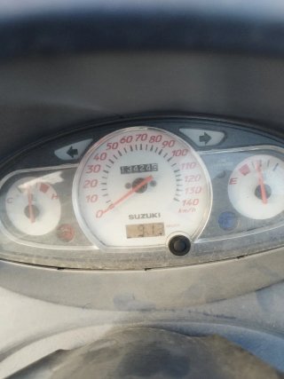 Suzuki Burgman 125 S Maxi Scooter