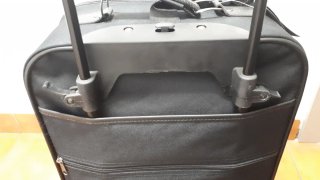 Maleta de viaje negra