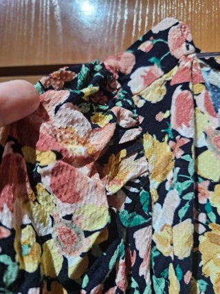 Vestido Springfield floral talla M