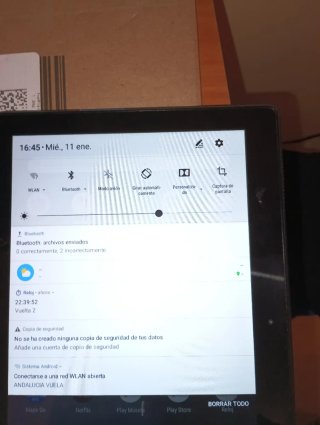 Tableta Lenovo 10.1 Negra y gris cambio por altavo
