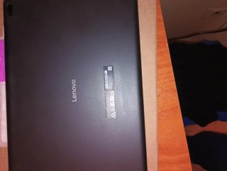 Tableta Lenovo 10.1 Negra y gris cambio por altavo