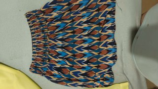 Conjunto Camisa Escotada y Falda
