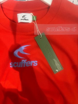 Camiseta Scuffers Roja