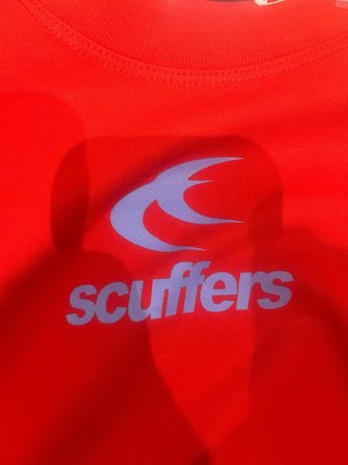 Camiseta Scuffers Roja