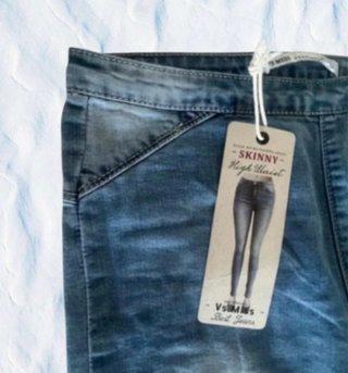 Talla S. Vaquero de mujer Vs. MISS