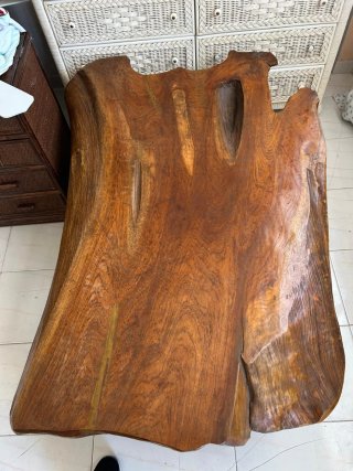 Mesa de centro de madera rústica
