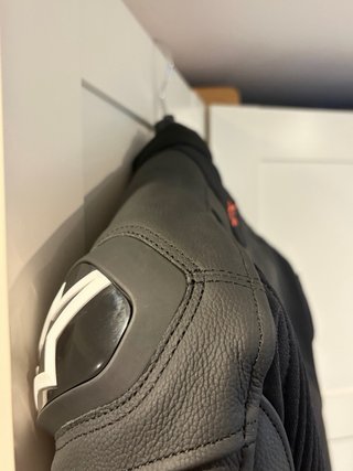 Chaqueta Alpinestars GP Plus G4 Negra Cuero
