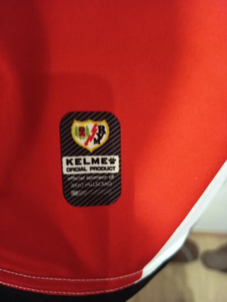 Camiseta Kelme Rayo Vallecano 95 Aniversario
