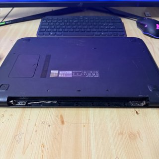 Asus i5 8GB 128GB SSD X554L sin cargador