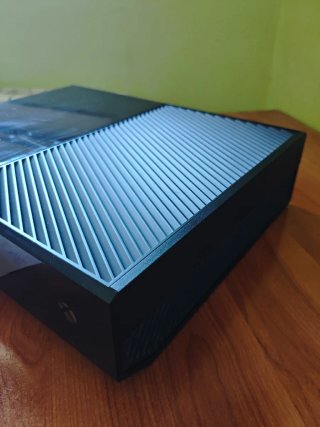 Xbox One 500GB + Controller + 6 Giochi