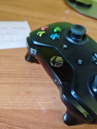 Xbox One 500GB + Controller + 6 Giochi