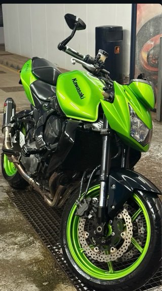 Kawasaki Z750 Naked Verde/Negra