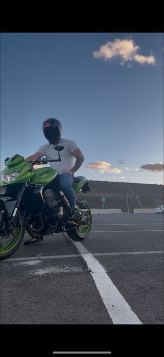Kawasaki Z750 Naked Verde/Negra