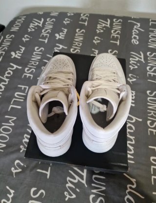 Nike Air Jordan 1 MID Blancas Talla 40.5