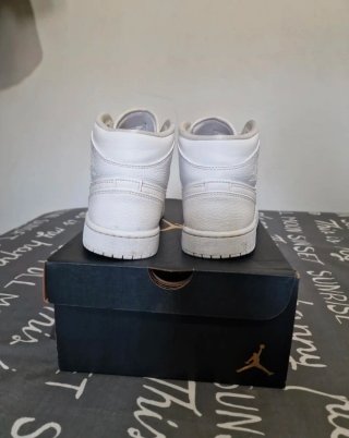 Nike Air Jordan 1 MID Blancas Talla 40.5