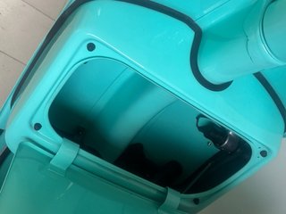 Vespa Scooter Deluxe 125 verde menta con 890 km