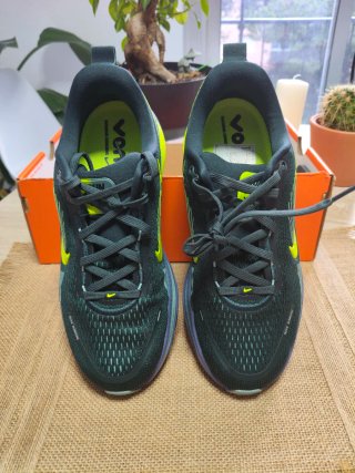 Nike Vomero 18 Verde y Amarillo