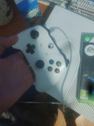 Mando Xbox One + Juego FIFA 24+ tele