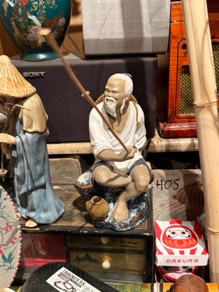 Figuras de pescadores antiguos