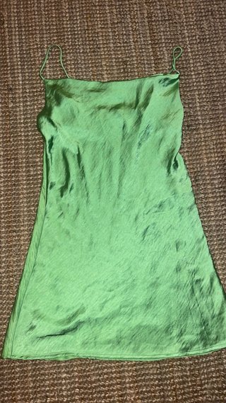 Varios vestidos cortos de verano. 5 € cada uno