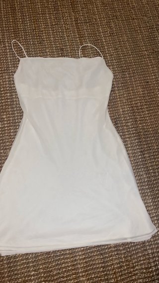 Varios vestidos cortos de verano. 5 € cada uno