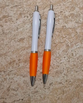 Coppia penne arancioni e bianche