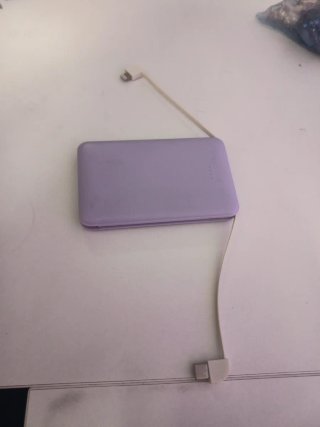 Cargador Portátil Morado