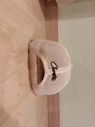 Gorra Corteiz Blanca Estrellas y Barco