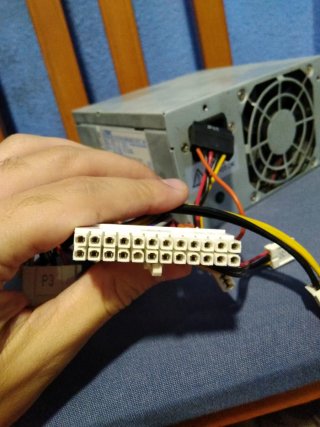 Alimentatore PC 230V