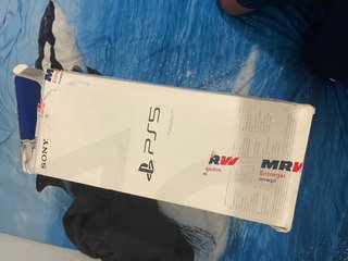 PS5 con 2 controller