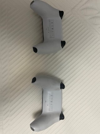 PS5 con 2 controller