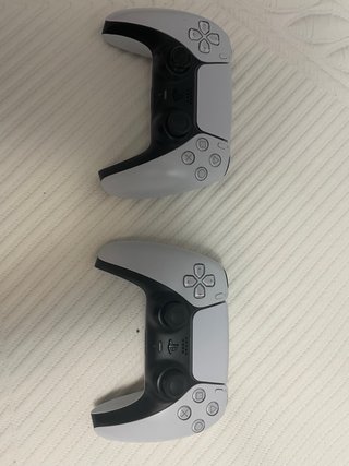PS5 con 2 controller