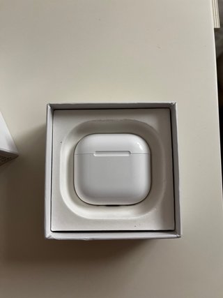 Apple AirPods 4 ANC con Custodia