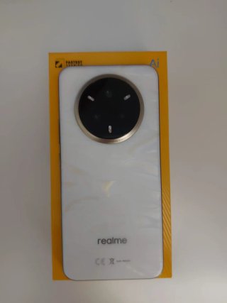 Realme 14 Pro+ Bianco e Dorato