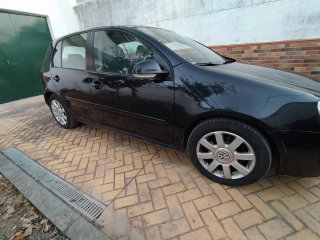 Volkswagen Golf 2004