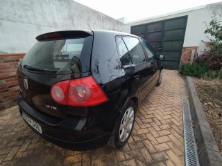 Volkswagen Golf 2004