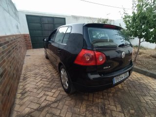 Volkswagen Golf 2004