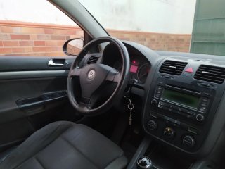 Volkswagen Golf 2004