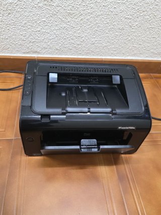 Stampante HP LaserJet P1102w Nero