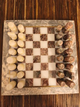 Tablero de ajedrez de mármol