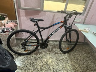 Poco uso, sirve para cidade y montaña