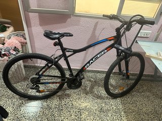 Poco uso, sirve para cidade y montaña