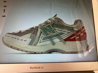 Zapatillas New Balance Verde y Blanco