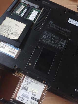 HP Presario 2500 PC portatile