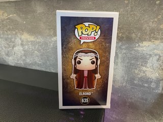 Elrond #635 firmado Hugo Weaving – Hot Topic