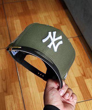 Gorra New Era Yankees Verde Militar