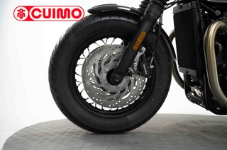 TRIUMPH BONNEVILLE BOBBER
